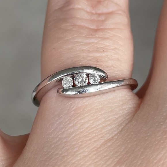 Jewelry - SOLD! 10K solid white gold diamond trilogy bypass ring